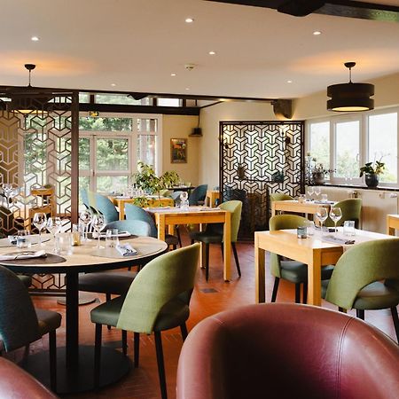 Logis Hotel Le Relais De La Poste Restaurant Le Fil Du Temps Thury-Harcourt-le-Hom Εξωτερικό φωτογραφία