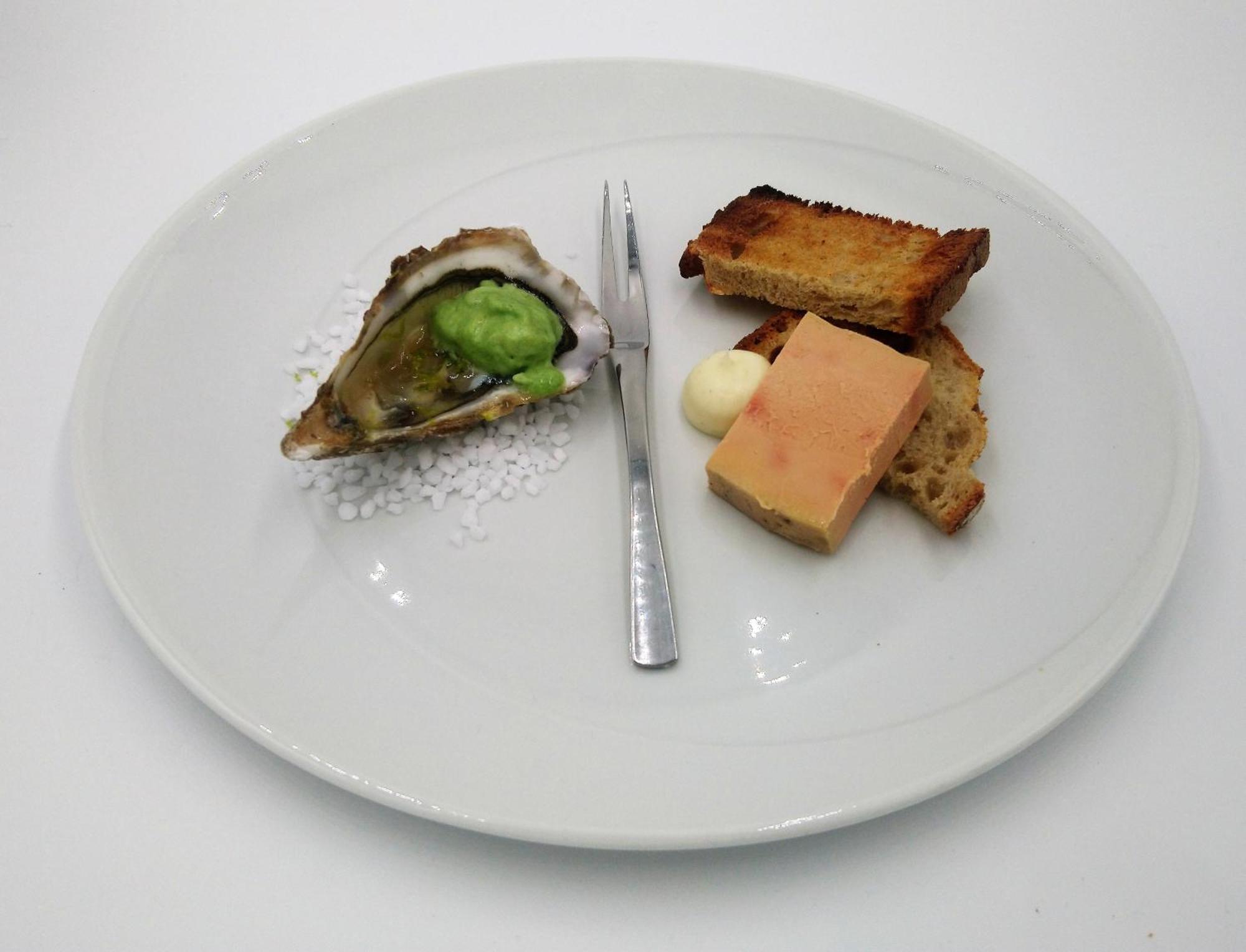 Logis Hotel Le Relais De La Poste Restaurant Le Fil Du Temps Thury-Harcourt-le-Hom Εξωτερικό φωτογραφία