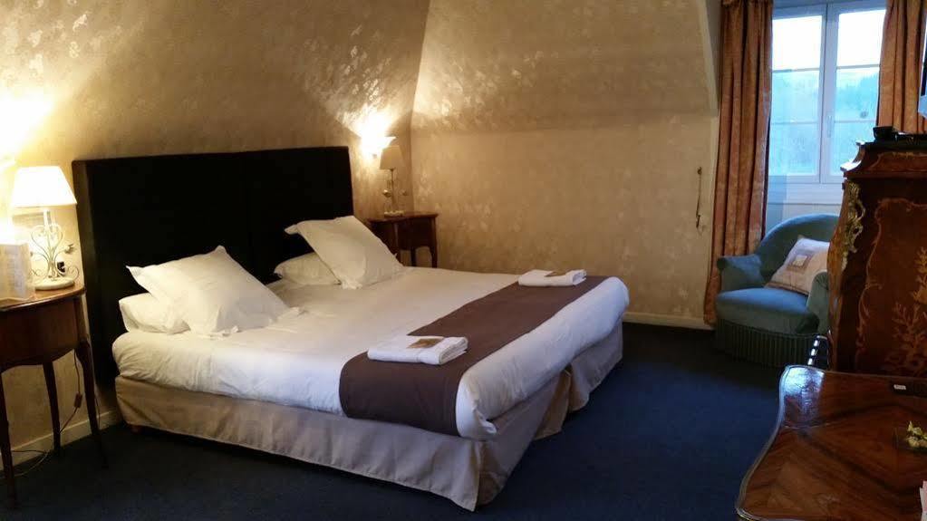 Logis Hotel Le Relais De La Poste Restaurant Le Fil Du Temps Thury-Harcourt-le-Hom Εξωτερικό φωτογραφία